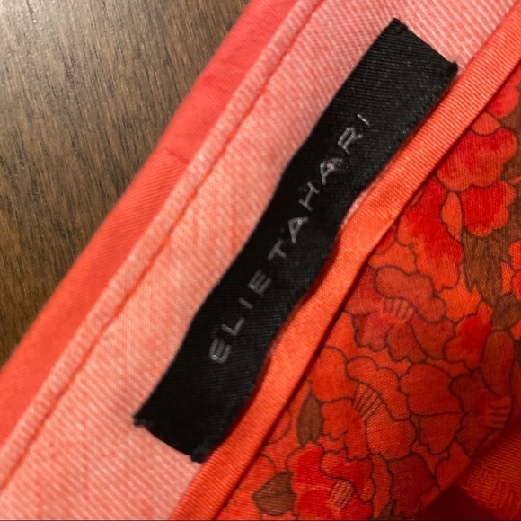 Tahari shorts - Picture 3 of 3